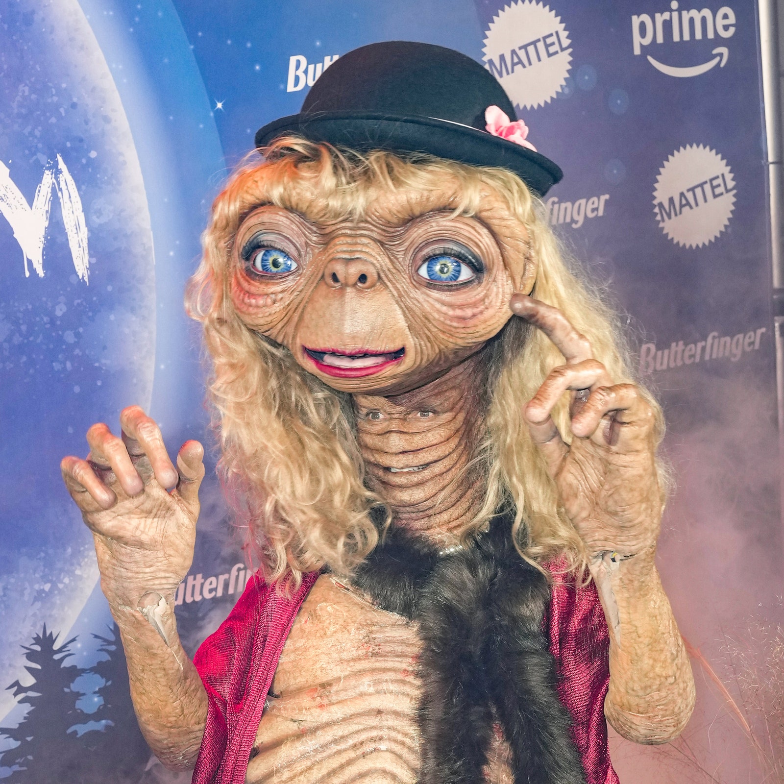 Métamoprhosée en E.T., Heidi Klum a mis un an et a collaboré avec 30 créateurs d'effets spéciaux pour créer son costume d'Halloween