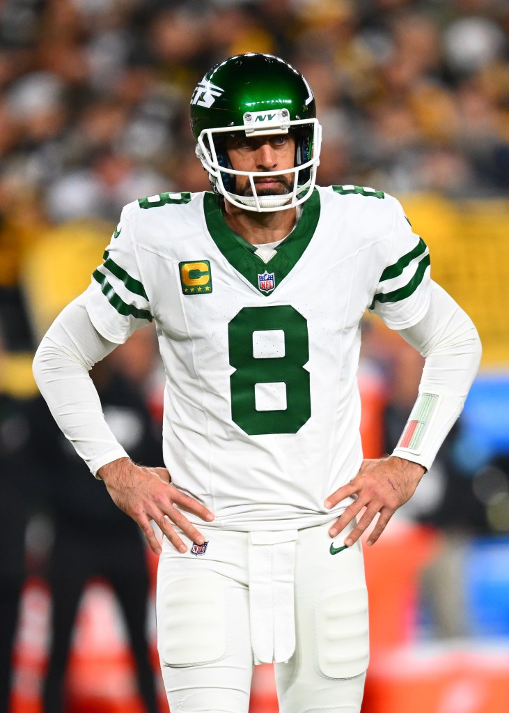 Aaron Rodgers looks on during the Jets' loss to the Steelers on Oct. 20, 2024. 