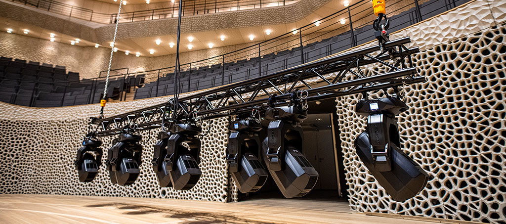 Scheinwerfer in der Elbphilharmonie