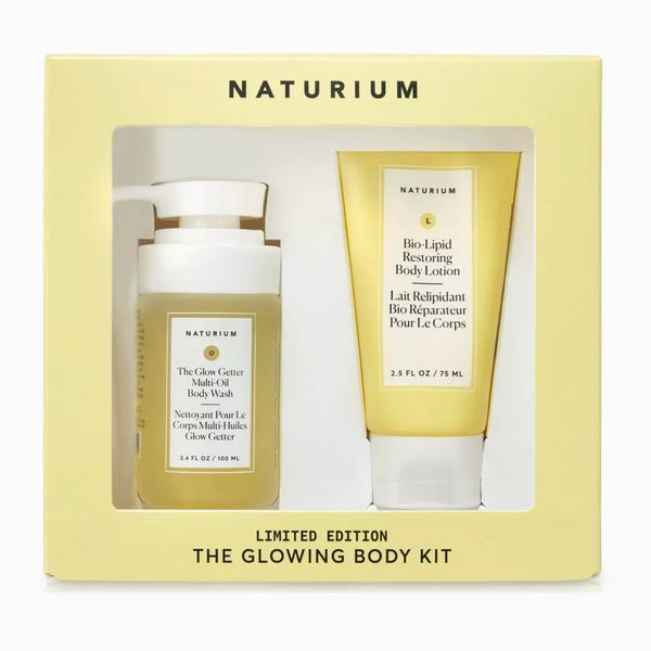 Naturium Glowing Body Holiday 23’ Skincare Gift Set