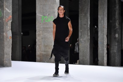 PARIS, FRANCE - SEPTEMBER 29:  Designer Rick Owens walks the runway during the Rick Owens show as part of the Paris Fashion Week Womenswear Spring/Summer 2017  on September 29, 2016 in Paris, France.  (Photo by Pascal Le Segretain/Getty Images)