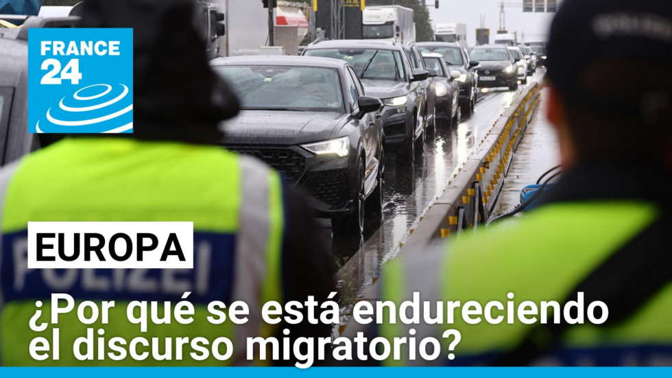 Vehículos en un carril en un paso fronterizo entre Alemania y Austria en Walserberg, Alemania, el lunes 16 de septiembre. Según el Ministerio Federal del Interior y Comunidad alemán, se ha ordenado la reintroducción temporal de controles fronterizos en las fronteras terrestres de Alemania con Francia, Luxemburgo, Países Bajos, Bélgica y Dinamarca durante seis meses.