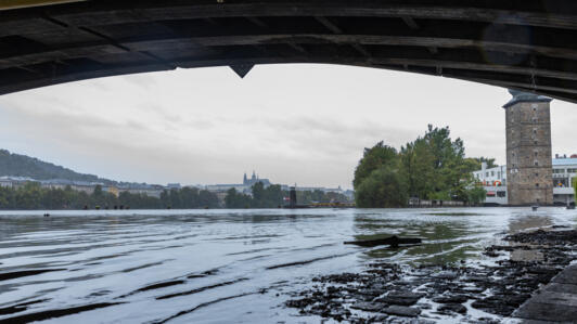 Le fleuve Vltala est sorti de son lit à Prague, le 15 septembre 2024.