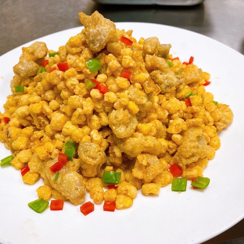 New - Crispy Chicken with salted Eggs 金沙玉米掌中宝