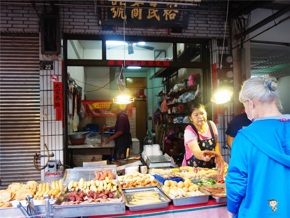 台南鴨母寮市場｜好吃好逛,在地12攤庶民美食介紹