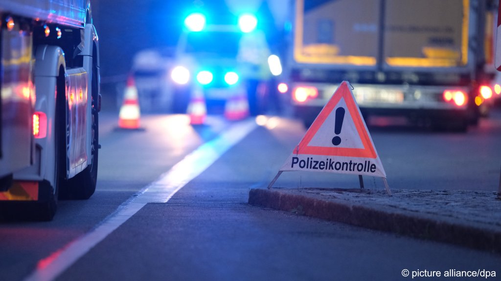 File photo: Federal police officers check vehicles near the German-Czech border, October 17, 2023 |  Photo: dpa / picture alliance