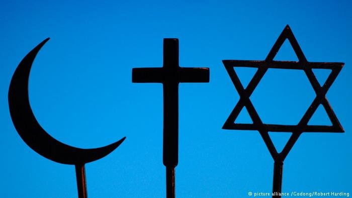 From file: A symbolic picture of Islam, Christianity and Judaism | Photo: Robert Harding / Godong / picture alliance