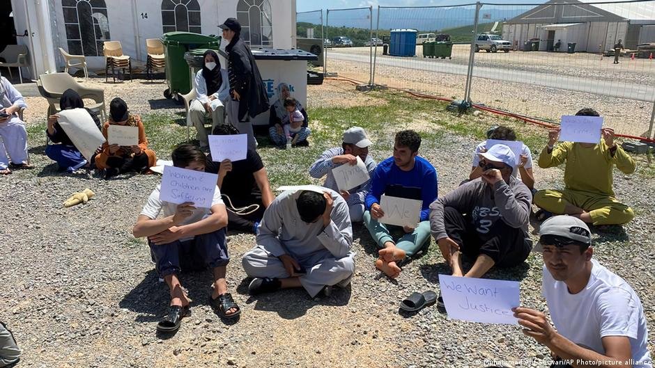 Evacuees at Camp Liya in Kosovo protested in June after being stuck for months on the US Army base while awaiting resettlement decisions | Photo: Muhammad Arif Sarwari/AP Photo/picture alliance