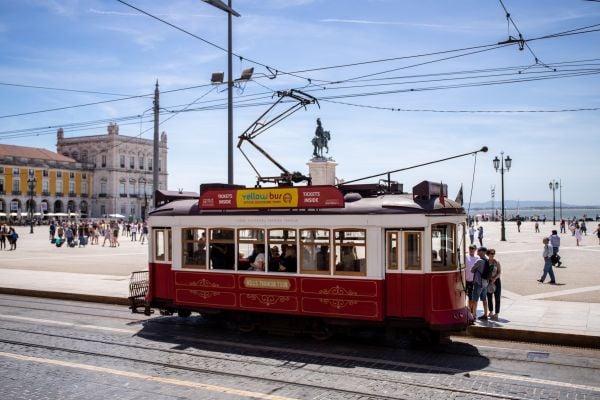 Yellow Bus - Lisbon All in One ticket Hop-On Hop-Off Bus, Tram and Boat 96H