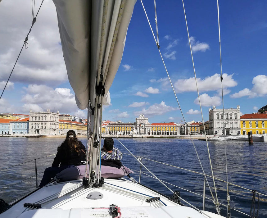 Lisbon Romantic Boat Tour (2 people) - Palmayachts