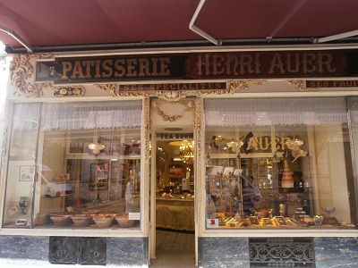 La plus vielle pâtisserie de Nice. Photo: Sinatou Saka