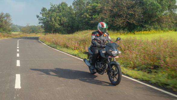 Bajaj Pulsar 125 OVERDRIVE Road Test Review (1)