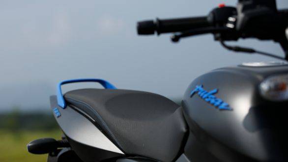 Bajaj Pulsar 125 OVERDRIVE Road Test Review (1)