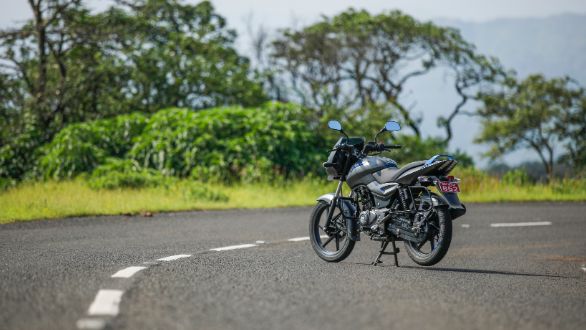 Bajaj Pulsar 125 OVERDRIVE Road Test Review (1)