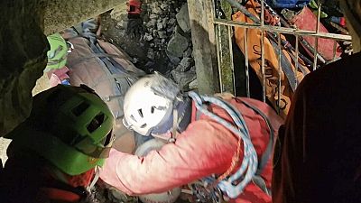 L'opération de sauvetage final d'Ottavia Piana, une spéléologue bloquée dans les profondeurs de la grotte de Bueno Fonteno, près de Bergame, en Italie.