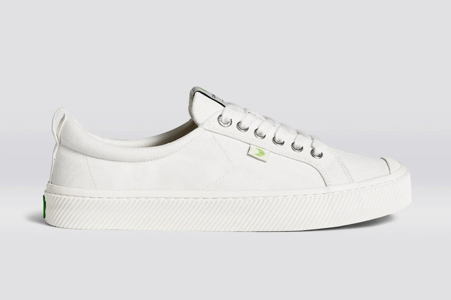 Cariuma OCA Low Sneaker