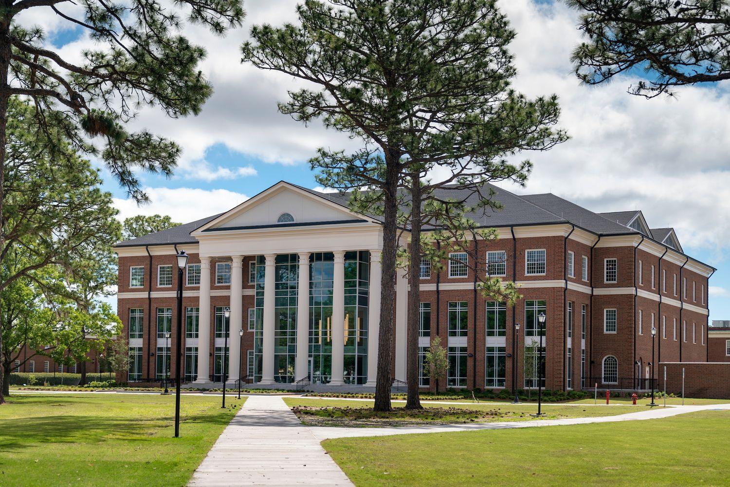 Entrance of the renovated UNCW Library