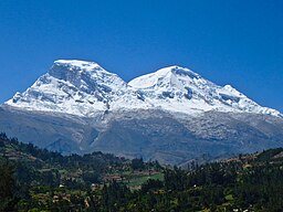 Huascarán i vy från Callejón de Huaylas.