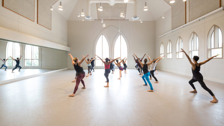 A dance class at the USC Glorya Kaufman School of Dance.