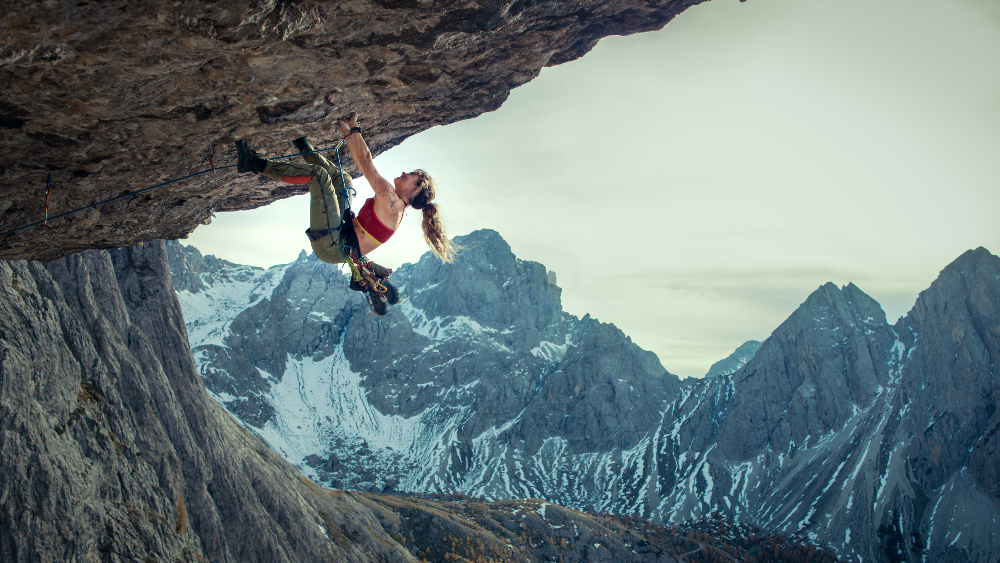 Cliffhanger Lily James