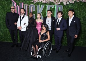 NEW YORK, NEW YORK - NOVEMBER 14: (L-R) Jeff Goldblum, Jonathan Bailey, Cynthia Erivo, Ariana Grande, Marissa Bode, Bowen Yang, Ethan Slater and Director, Jon M. Chu attend the "Wicked" New York Premiere at the Museum of Modern Art on November 14, 2024 in New York City. (Photo by Theo Wargo/Getty Images)