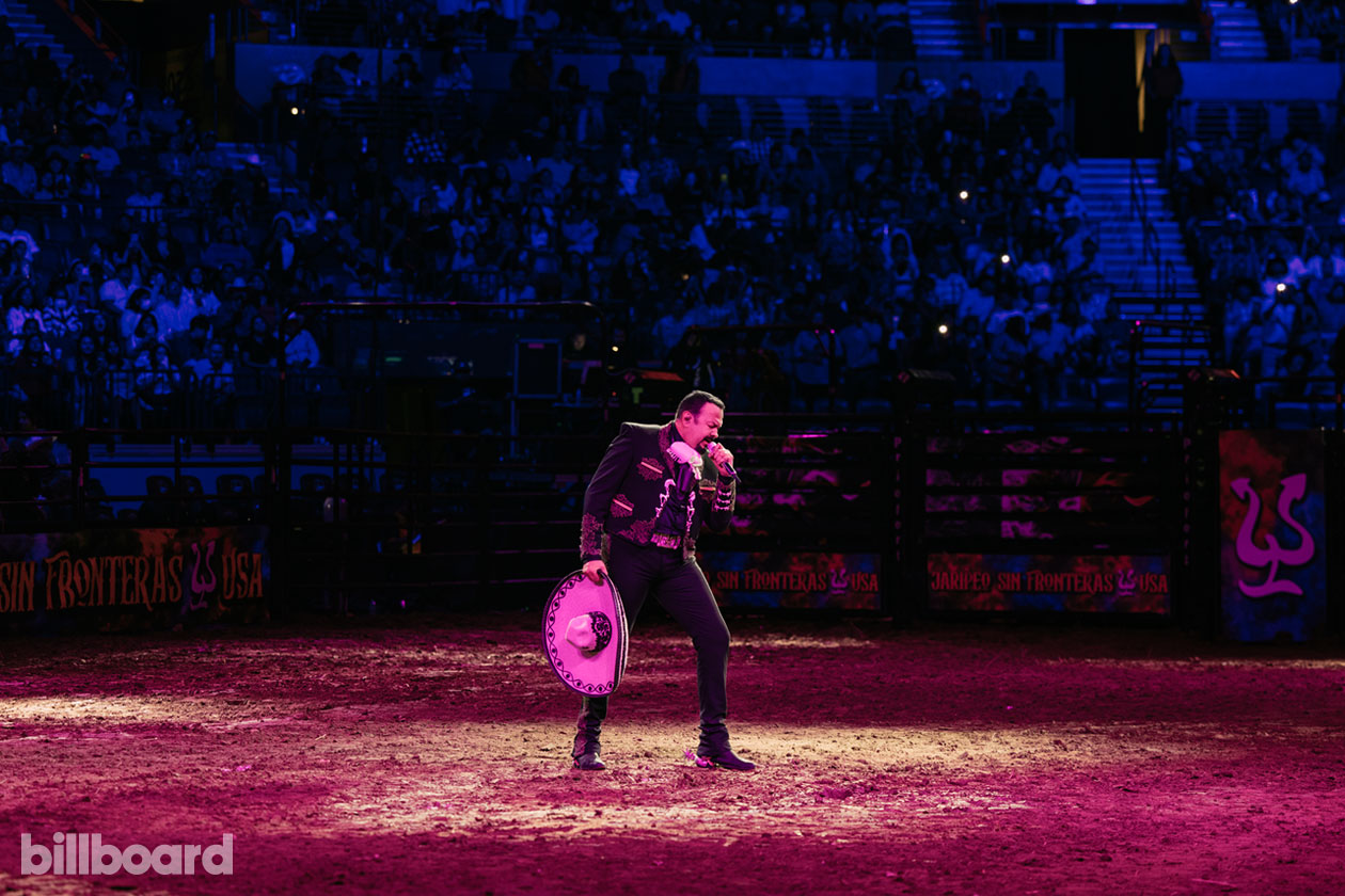 Pepe Aguilar Jaripeo Sin Fronteras