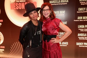 Linda Perry and Lisa Loeb at the Resonator Awards held at Beauty & Essex on January 30, 2024 in Los Angeles, California.