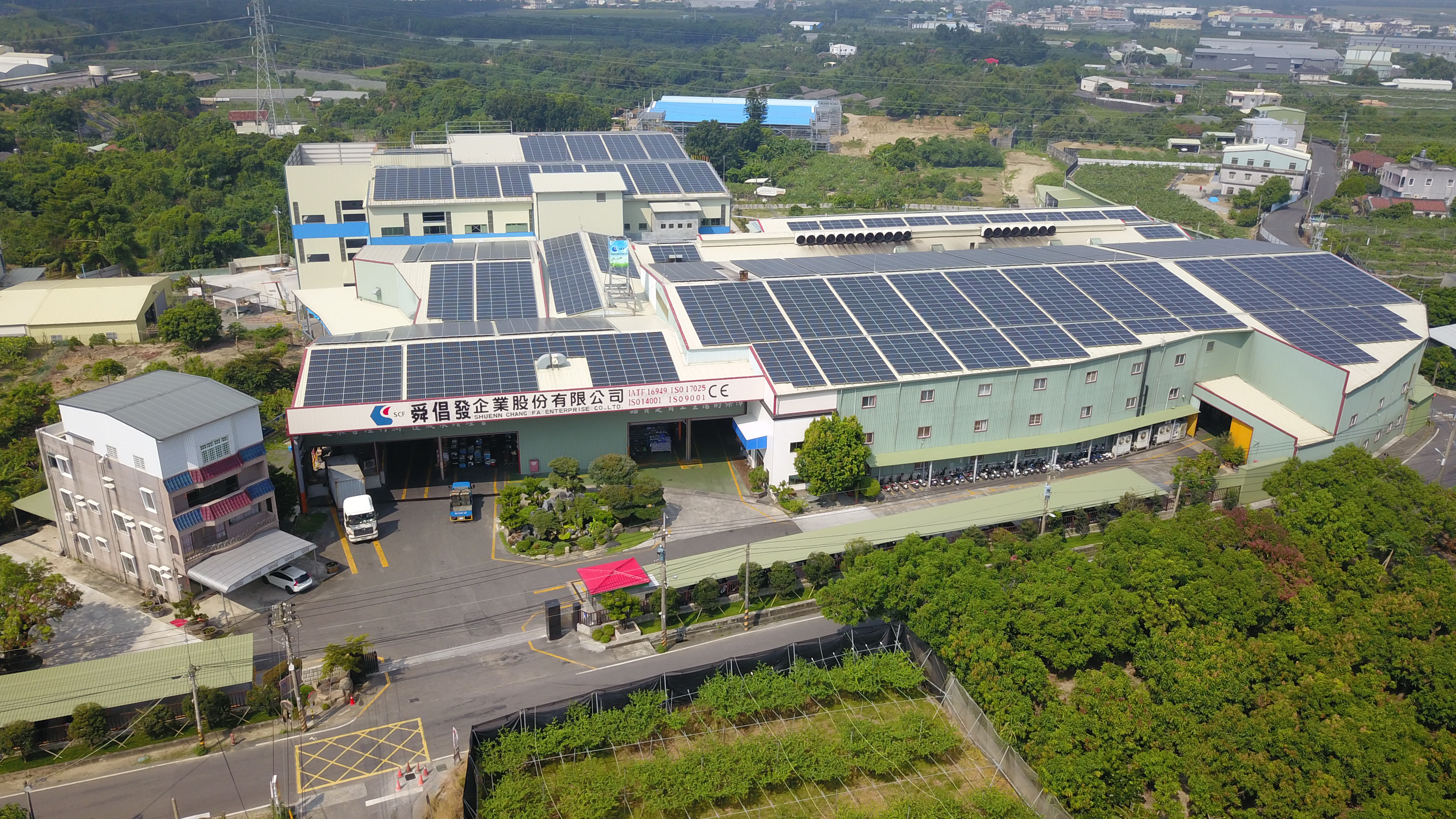 SCF's factory is now equipped with fully installed solar panels, capable of generating 1,500,000 kWh of electricity annually, equivalent to reducing carbon emissions by 750 metric tons of CO2e each year.
(Photo provided by SCF)