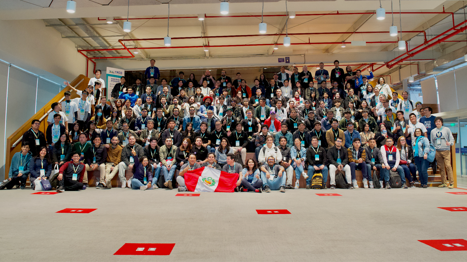 KCD Lima Peru 2024 attendees group picture