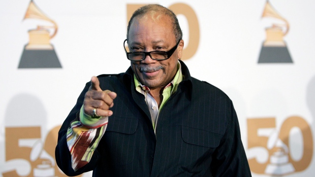 Music producer Quincy Jones poses after a news conference announcing year-long celebration of Grammy Awards 50th anniversary in Los Angeles Tuesday May 8, 2007. (AP Photo/Kevork Djansezian)