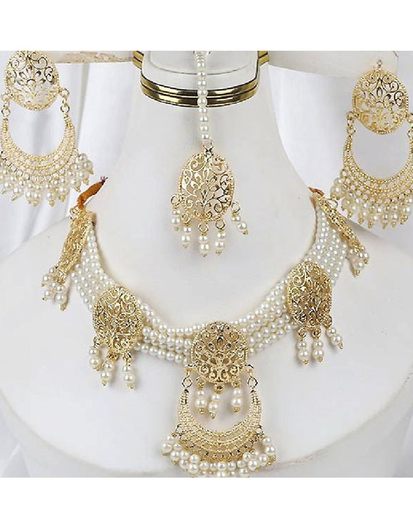 Stylish Pearls Choker Set with Earrings & Teeka (DZ16630)