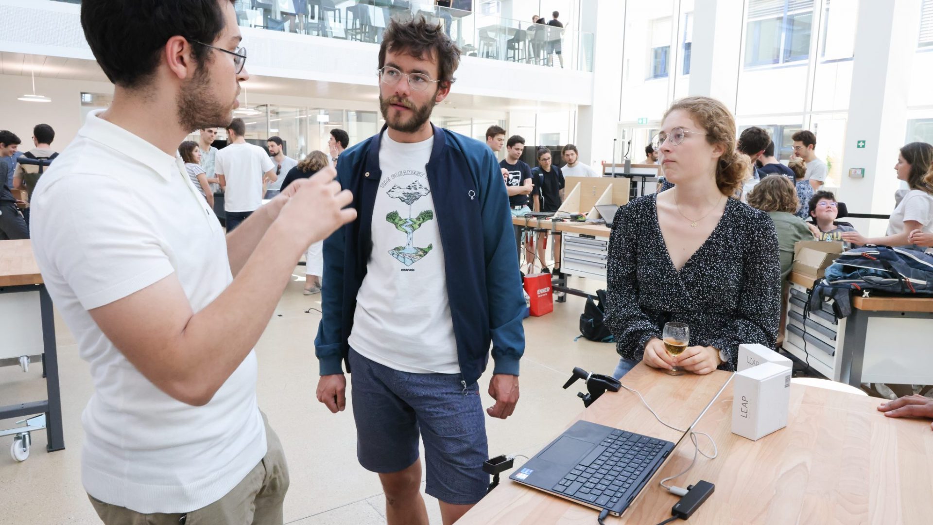 Des étudiant·es participant au cours intitulé «Assistive Technology Challenge» © EPFL / Murielle Gerber, 2022