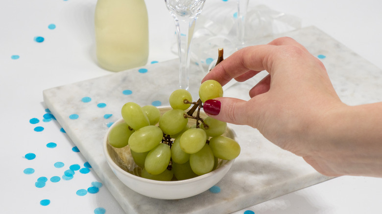 Grapes in a bowl