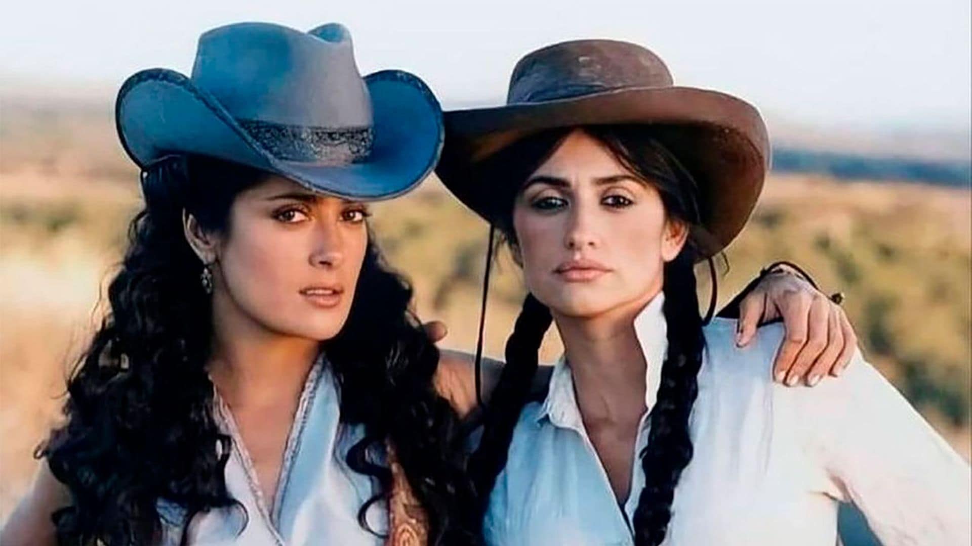 El divertido guiño de Salma Hayek y Penélope Cruz a Beyoncé por su nuevo disco de música country