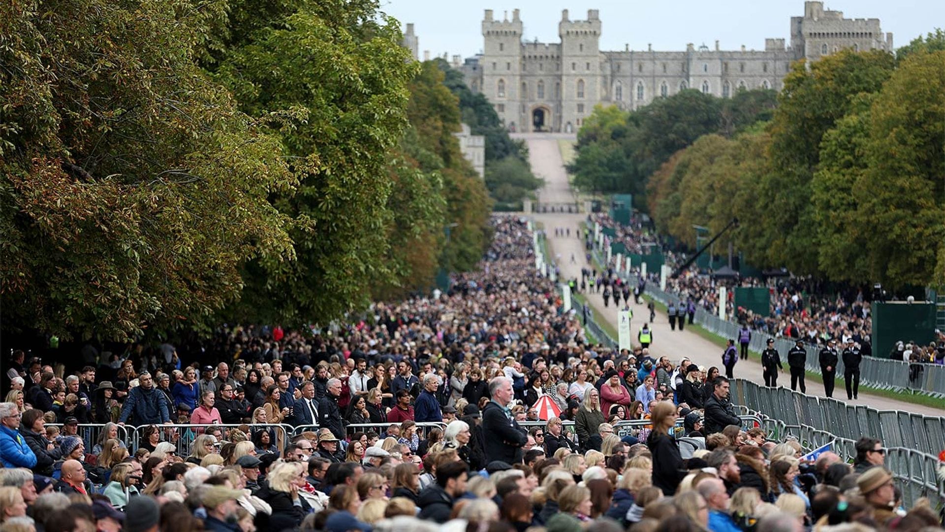 EN DIRECTO: La última ceremonia de despedida a Isabel II en el castillo de Windsor