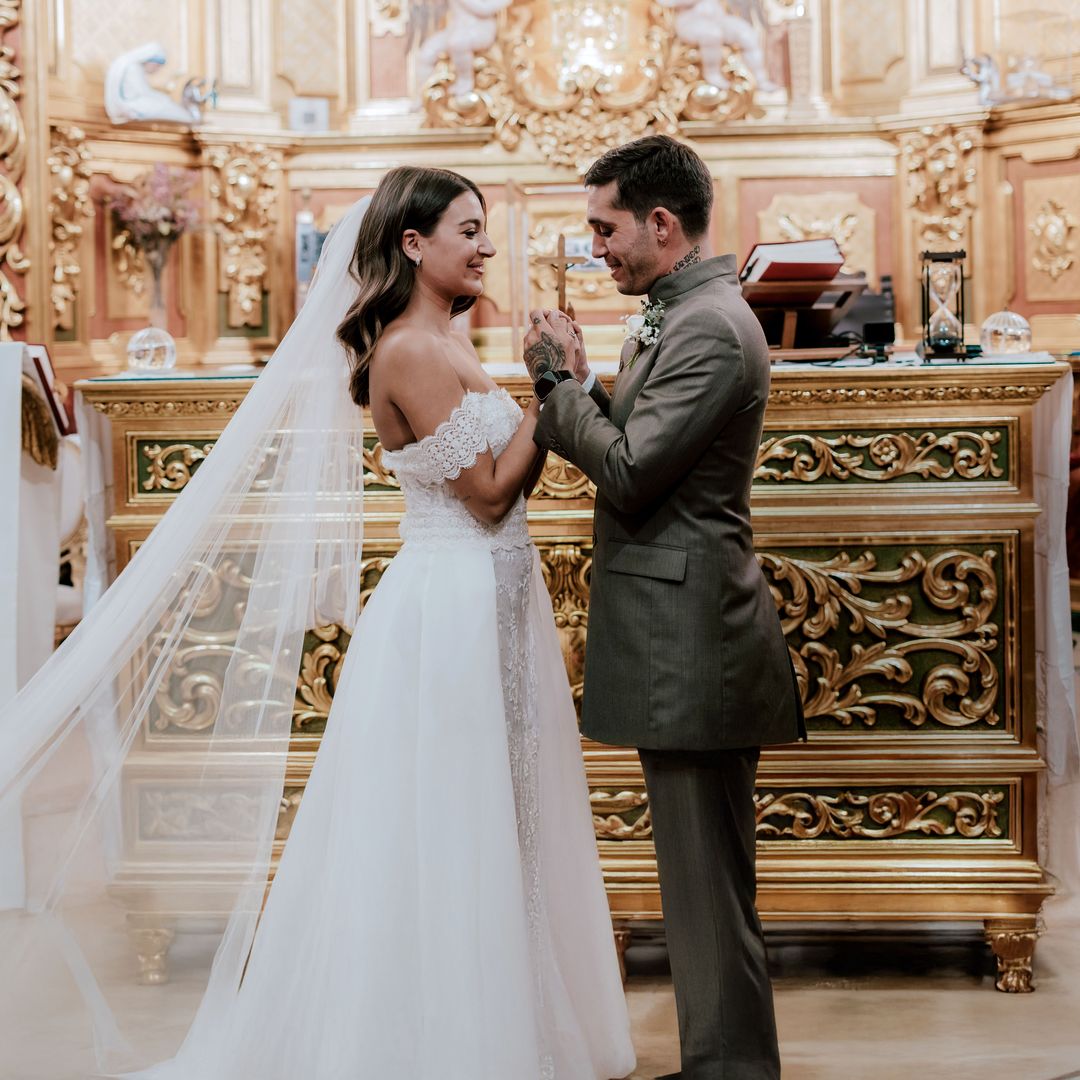 EXCLUSIVA: Analizamos los looks nupciales de Ana Guerra y Víctor Elías en su primer 'sí, quiero'