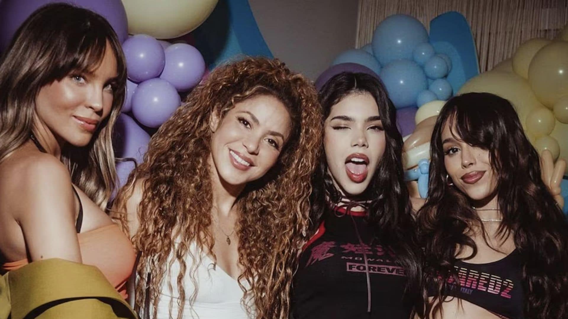 Single's Party: Shakira celebrates with Belinda, Danna, Kenia Os, and more