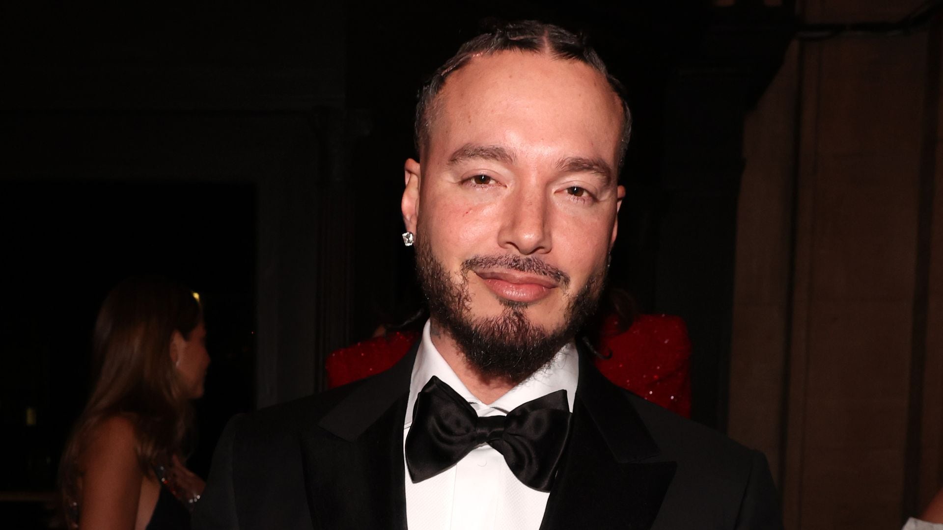 J Balvin to receive the Billboard Spirit of Hope Award