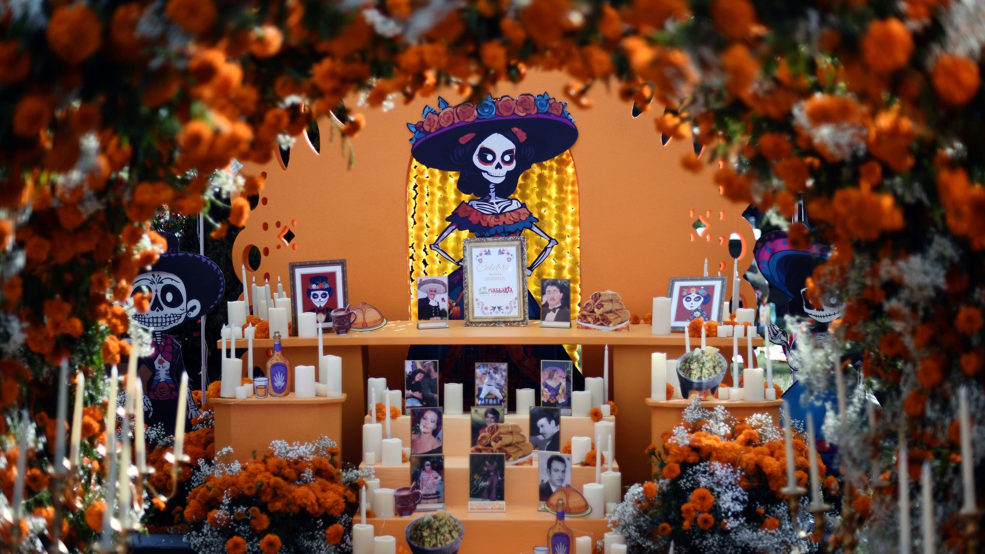 How to build a Día de Muertos altar for your favorite late celebrity