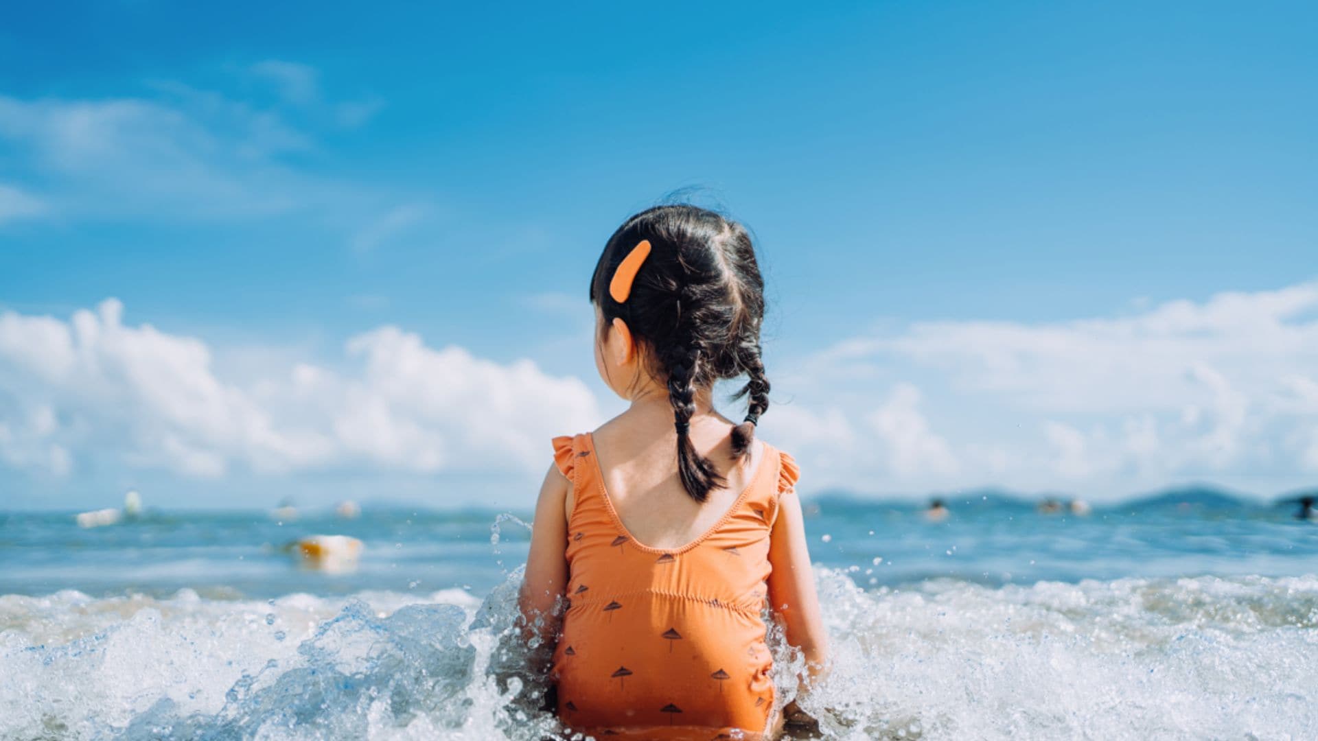 Safest swimsuit colors your child should wear on a pool and beaches to prevent drowning