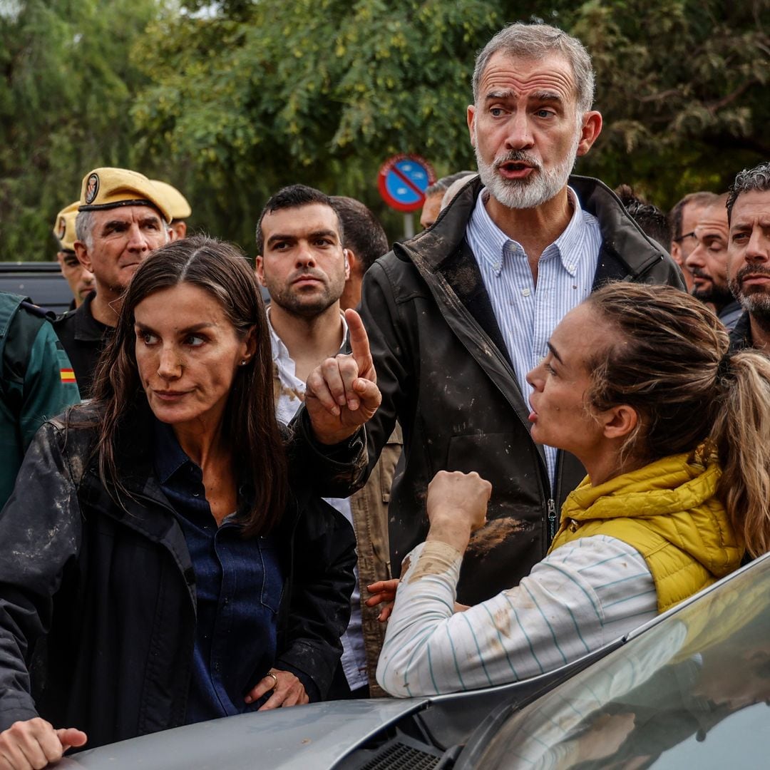 Queen Letizia and King Felipe of Spain have mud thrown at them