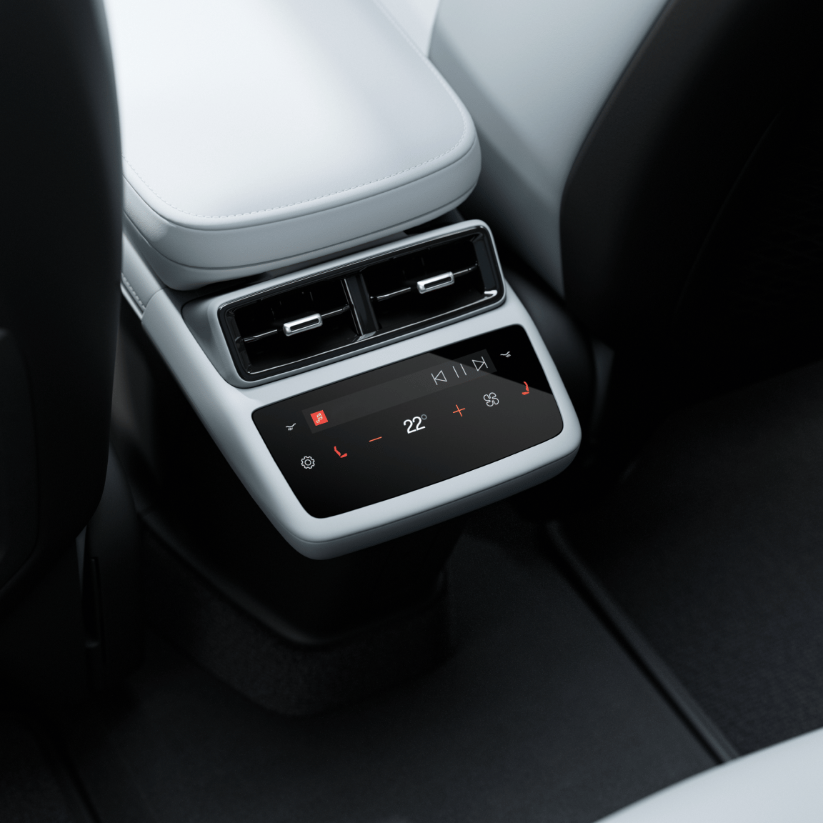 Polestar 4 interior material rear control