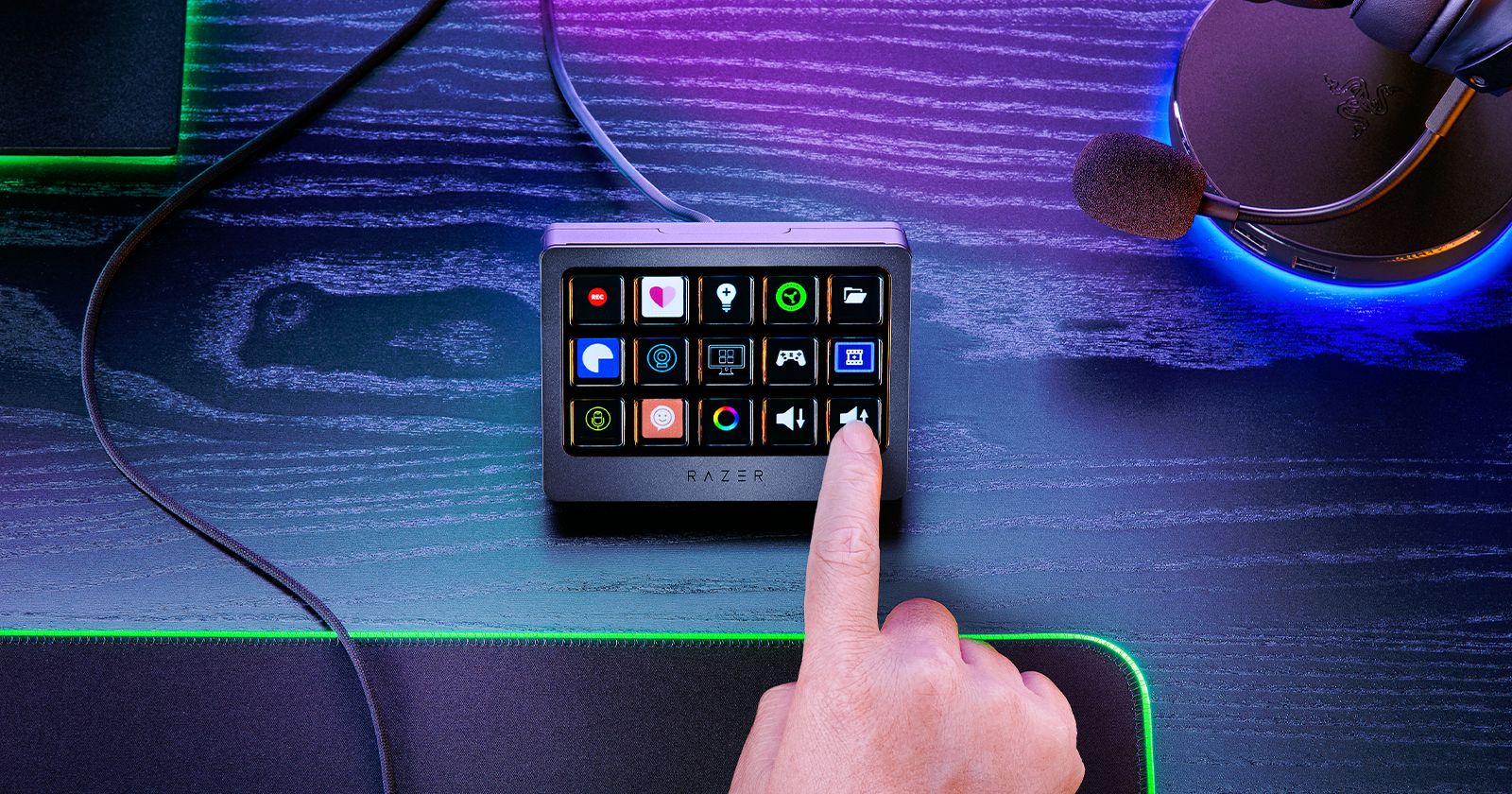 Razer Stream Controller X is a Creative Console Powered by Loupedeck